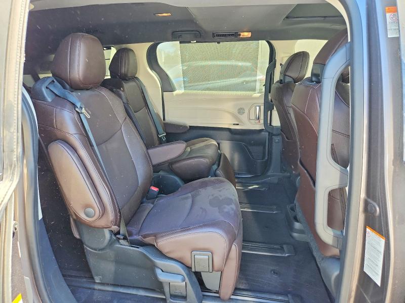 Photo 11 from auction – 2024 TOYOTA SIENNA with VIN 5TDESKFC3RS144956