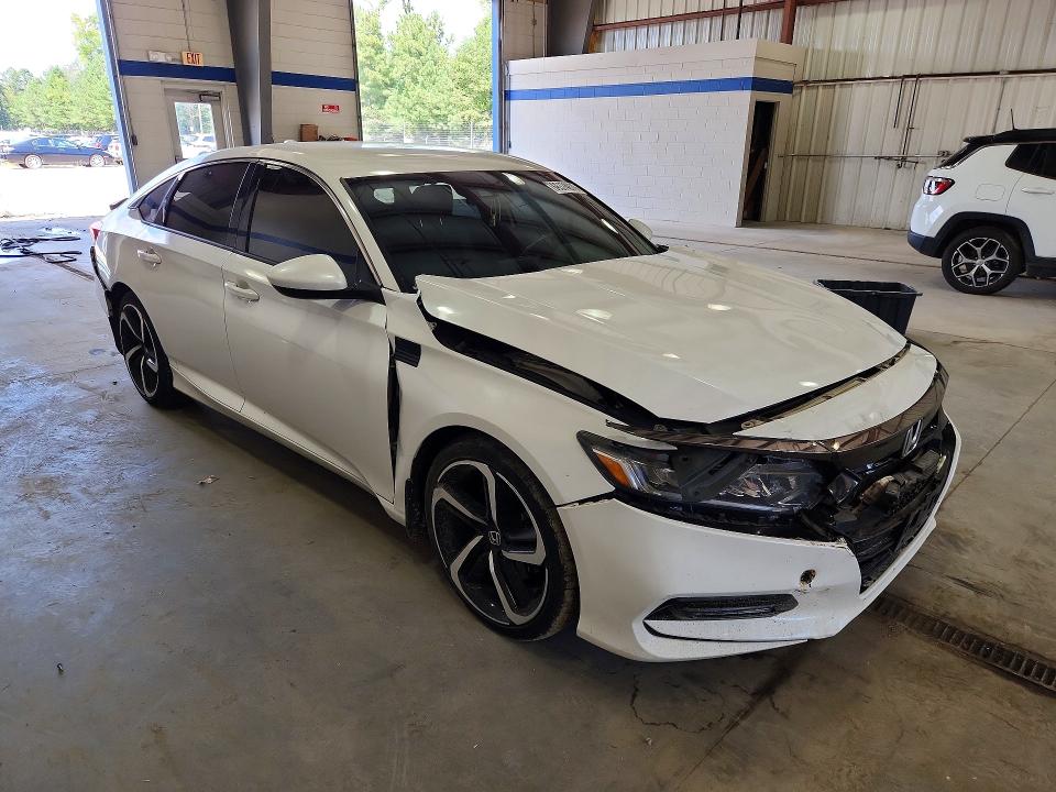 Photo 4 from auction – 2018 HONDA ACCORD with VIN 1HGCV1F32JA067265
