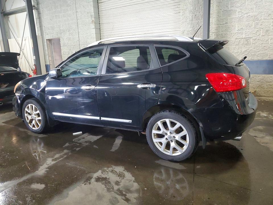 Photo 2 from auction – 2012 NISSAN ROGUE with VIN JN8AS5MV4CW360461