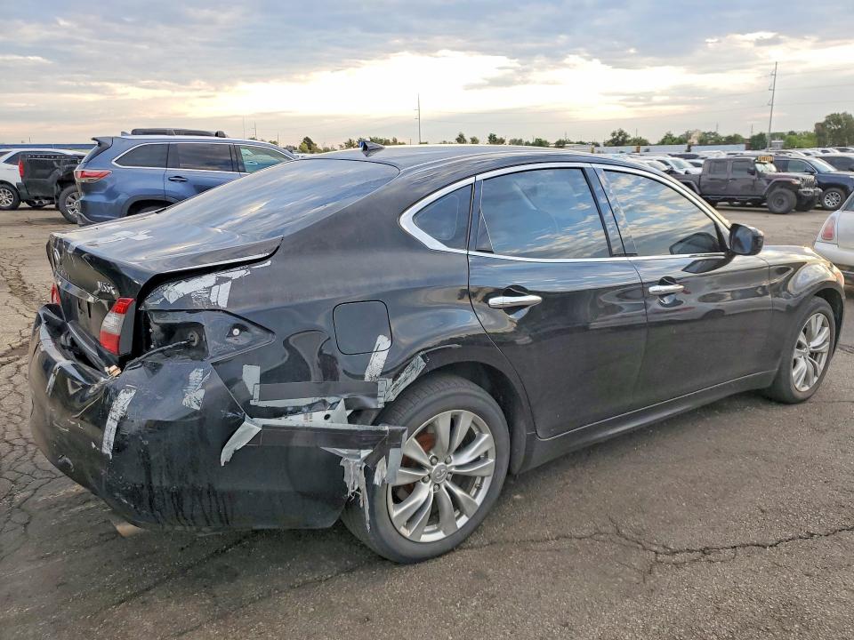 Photo 3 from auction – 2012 INFINITI M56 with VIN JN1AY1AR8CM580386