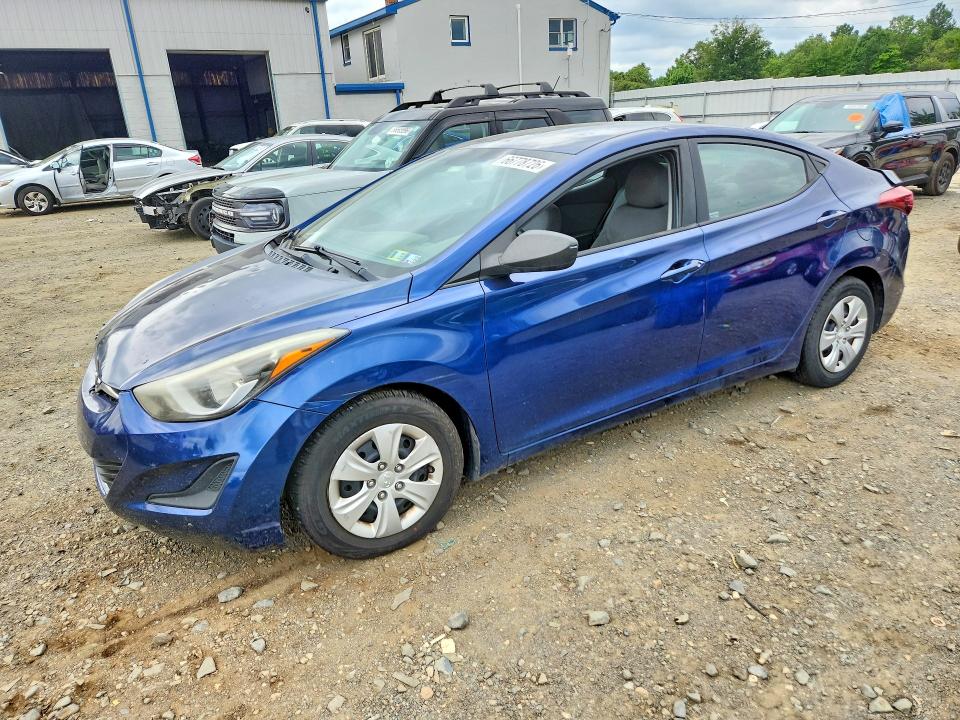 HYUNDAI ELANTRA 2016 with VIN 5NPDH4AE5GH710486 - Photo from auction
