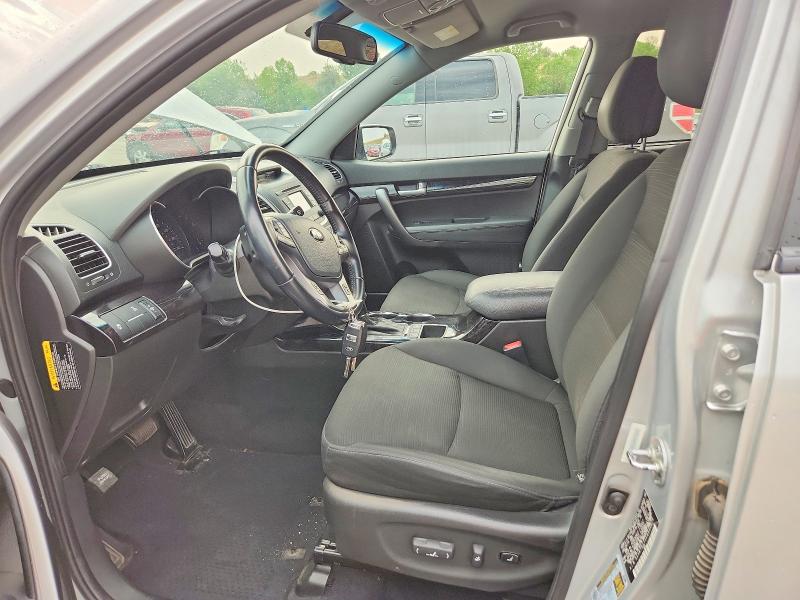Zdjęcie 7 z aukcji – 2015 KIA SORENTO z VIN 5XYKTDA71FG550670