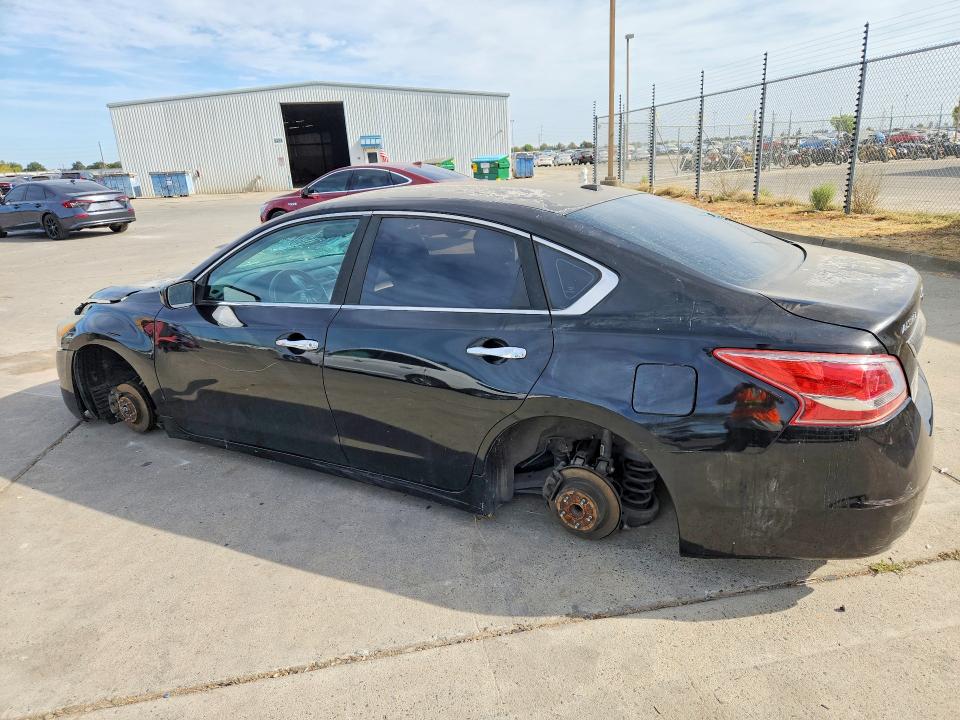 Photo 2 from auction – 2013 NISSAN ALTIMA with VIN 1N4AL3AP5DC266830