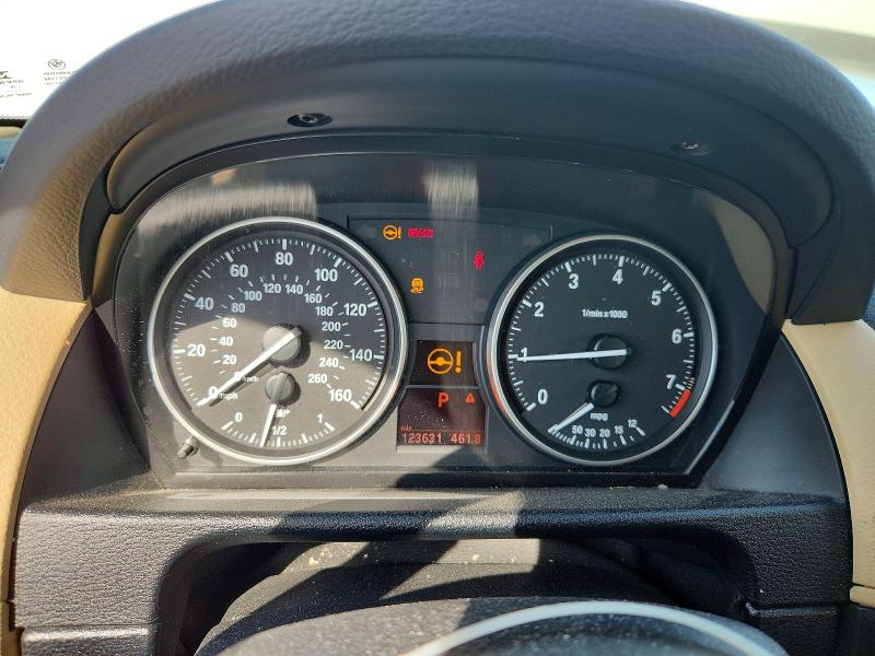 Photo 9 from auction – 2015 BMW X1 with VIN WBAVM1C51FV498855