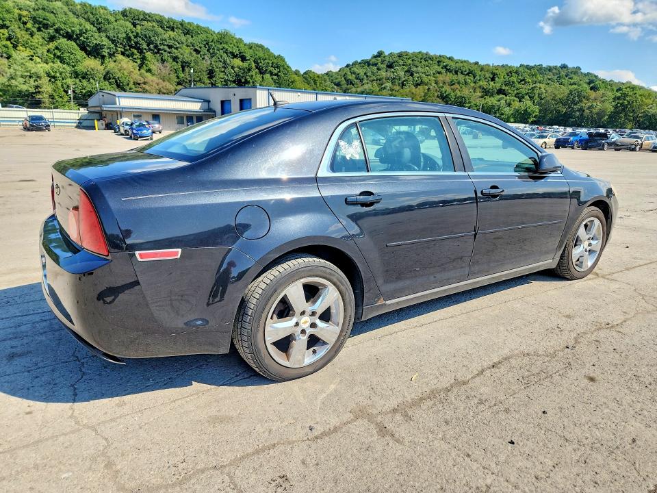 Photo 3 from auction – 2011 CHEVROLET MALIBU with VIN 1G1ZD5E17BF178586