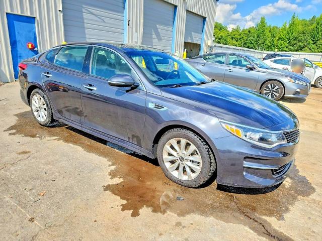 صورة رقم 4 من المزاد - 2018 KIA OPTIMA مع VIN 5XXGU4L39JG187559