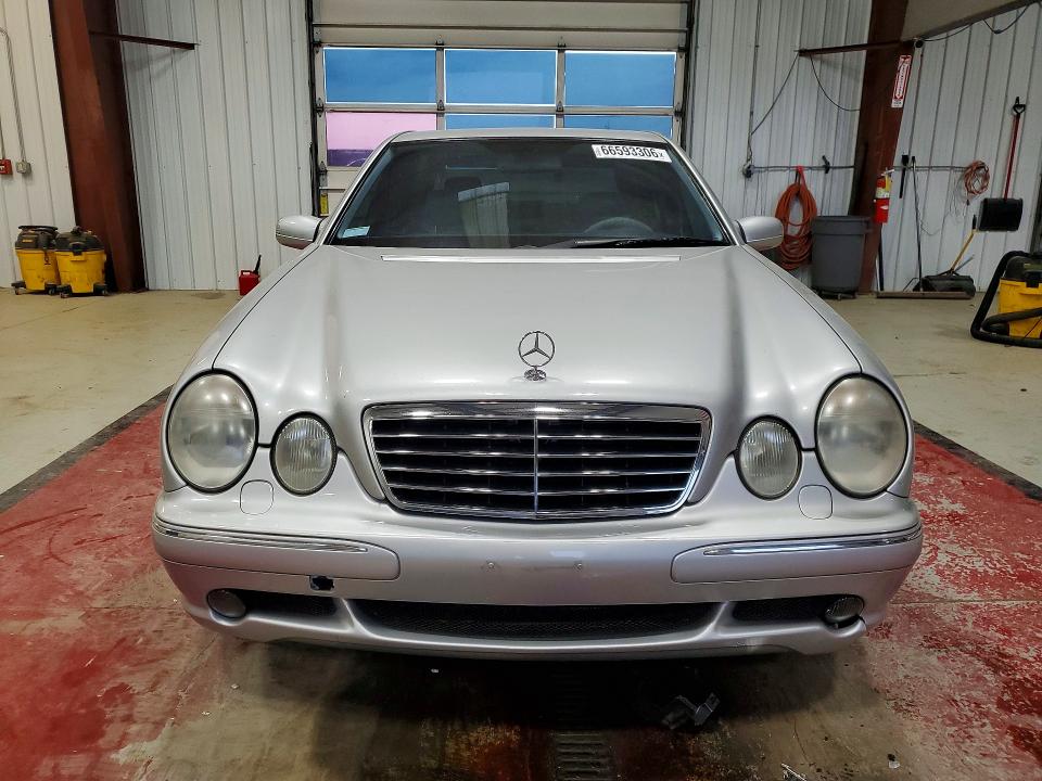 Photo 5 from auction – 2001 MERCEDES-BENZ E with VIN WDBJF74JX1B282408