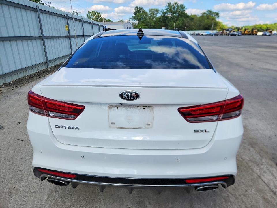 Снимка 6 от търг – 2017 KIA OPTIMA с VIN 5XXGV4L25HG158686
