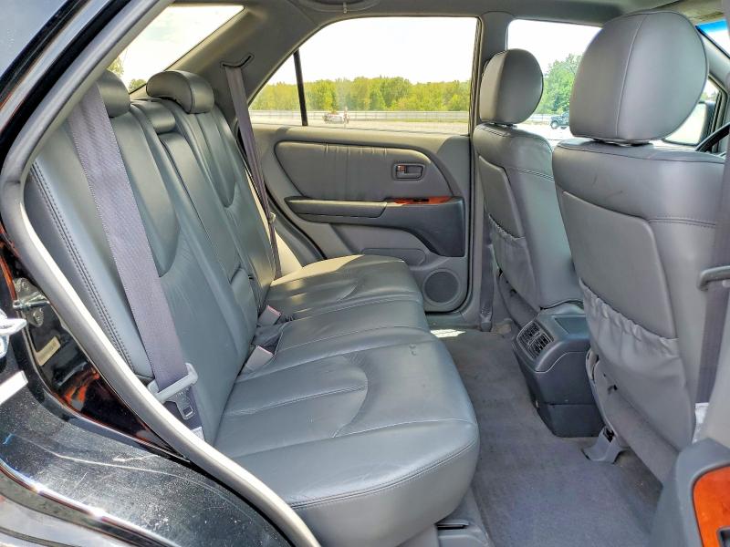 Photo 11 from auction – 2000 LEXUS RX with VIN JT6HF10U0Y0098797