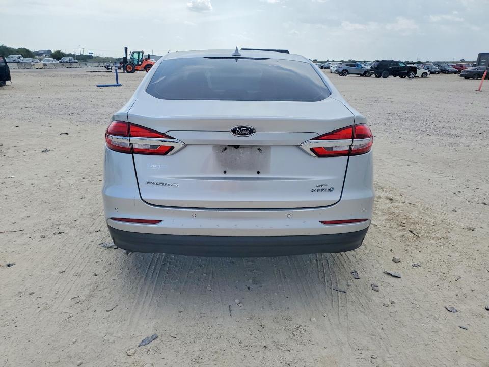 Photo 6 from auction – 2019 FORD FUSION with VIN 3FA6P0LU1KR105658