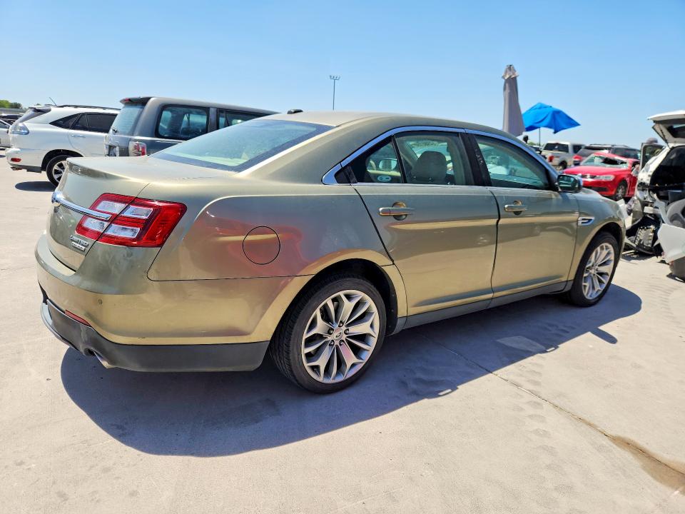 Photo 3 from auction – 2013 FORD TAURUS with VIN 1FAHP2F89DG102326