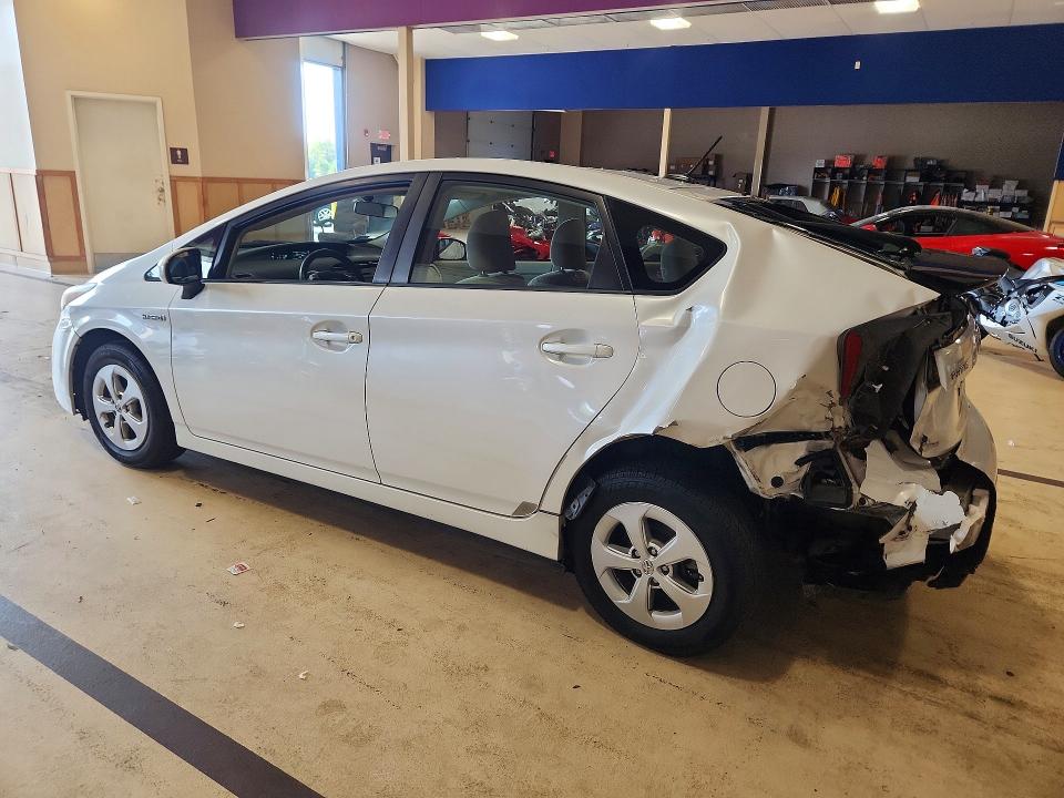 Photo 2 from auction – 2011 TOYOTA PRIUS with VIN JTDKN3DU6B0268174