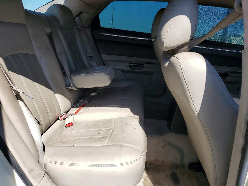 Photo 10 from auction – 2006 CHRYSLER 300C with VIN 2C3KA63H26H159105