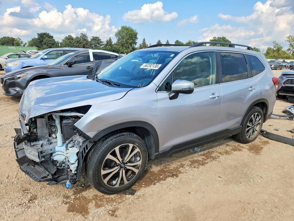 SUBARU FORESTER 2019 with VIN JF2SKAUC8KH435318 - Photo from auction