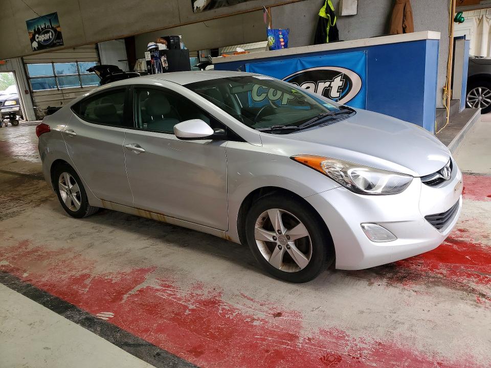 Photo 4 from auction – 2013 HYUNDAI ELANTRA with VIN KMHDH4AE4DU490643