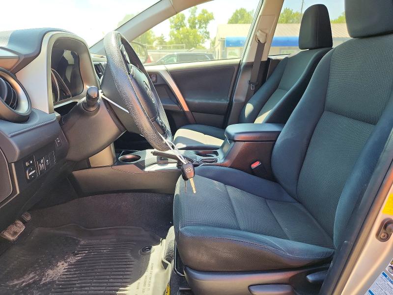 Photo 7 from auction – 2015 TOYOTA RAV4 with VIN JTMBFREV0FJ036158