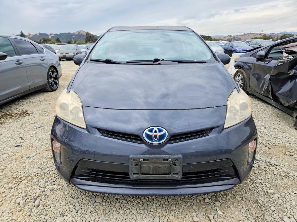 Photo 5 from auction – 2013 TOYOTA PRIUS with VIN JTDKN3DU8D5564514