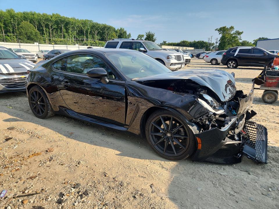 Photo 4 from auction – 2023 TOYOTA GR 86 with VIN JF1ZNBE14P9761969