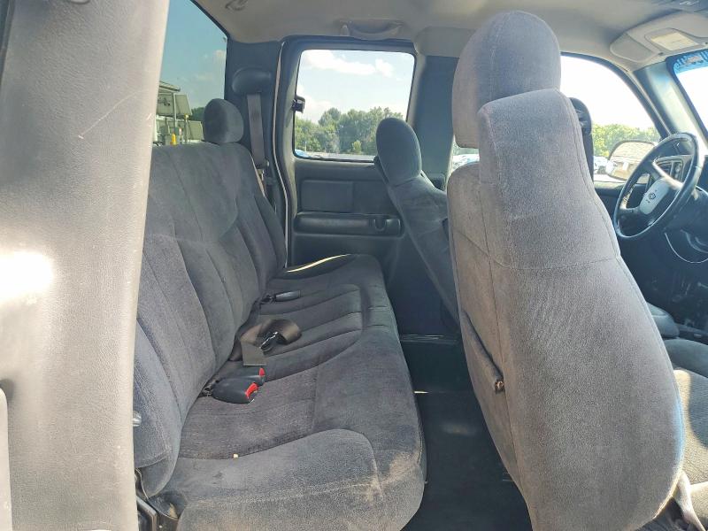 Photo 10 from auction – 2001 CHEVROLET SILVERADO with VIN 1GCEK19T91E148932