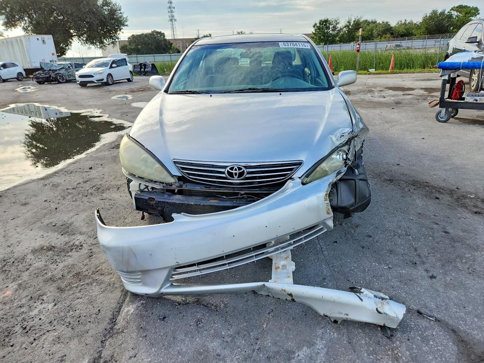 Photo 5 from auction – 2005 TOYOTA CAMRY with VIN 4T1BE32K95U508487