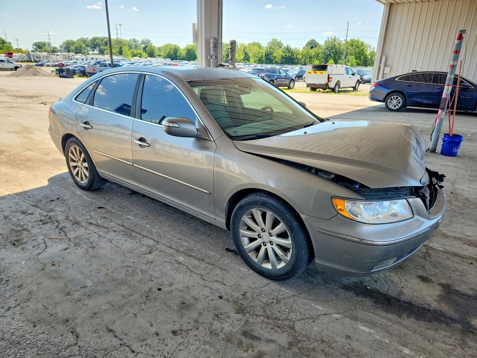 Photo 4 from auction – 2010 HYUNDAI AZERA with VIN KMHFC4DF9AA460904
