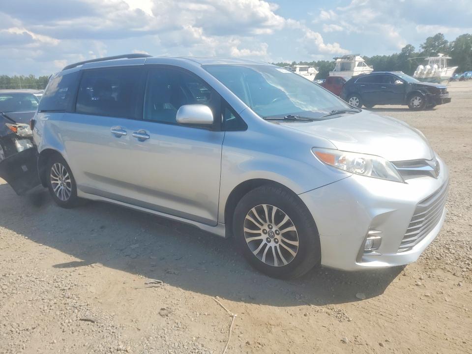 Photo 4 from auction – 2020 TOYOTA SIENNA with VIN 5TDYZ3DCXLS034057