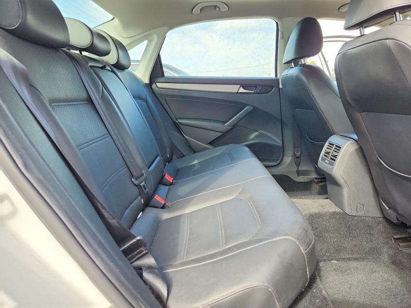 Photo 10 from auction – 2014 VOLKSWAGEN PASSAT with VIN 1VWBT7A3XEC036573