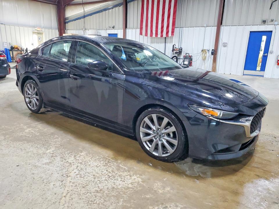 Photo 4 from auction – 2022 MAZDA 3 with VIN JM1BPABL6N1507939