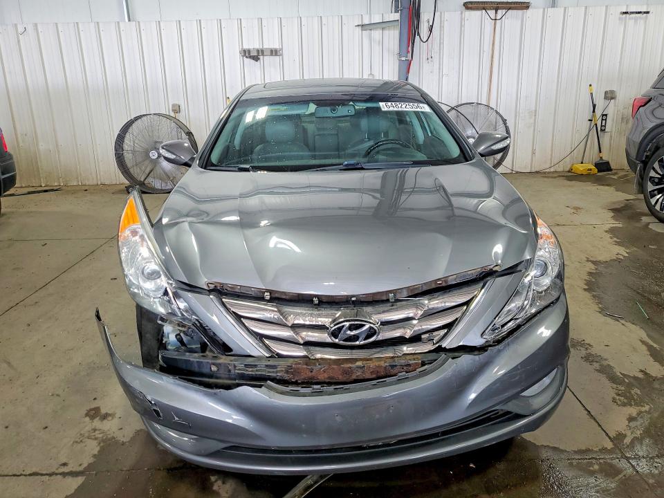 Photo 5 from auction – 2013 HYUNDAI SONATA with VIN 5NPEC4AC3DH641990