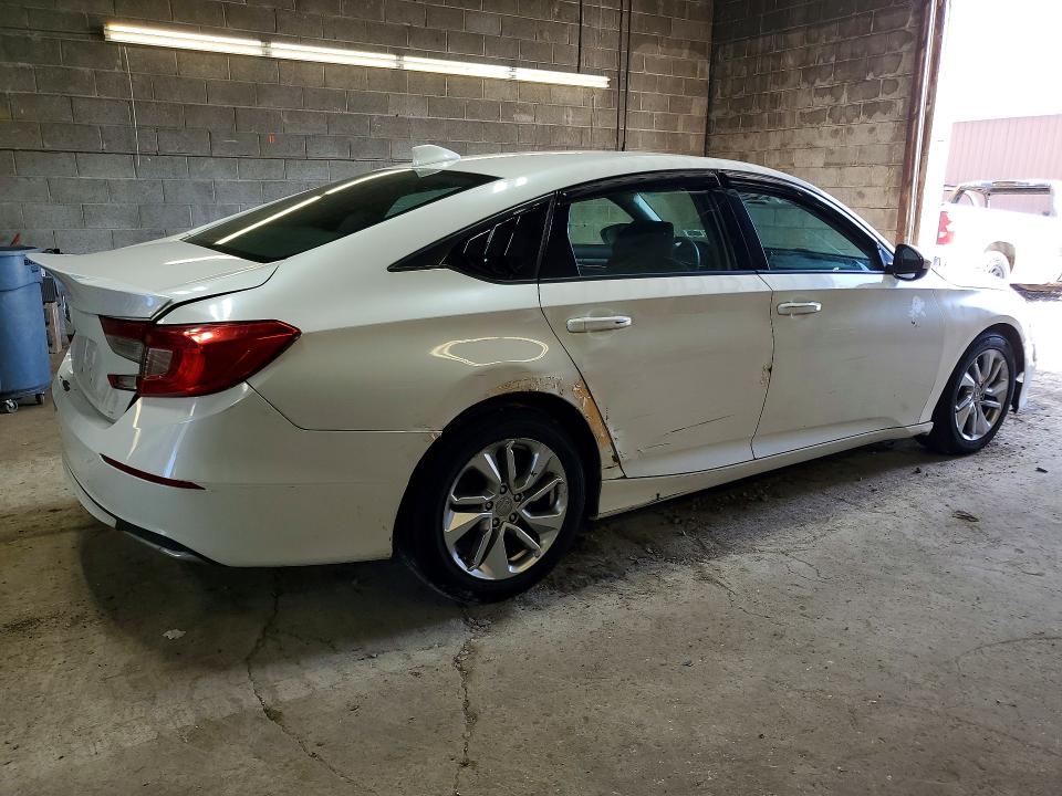 Photo 3 from auction – 2019 HONDA ACCORD with VIN 1HGCV1F17KA030535