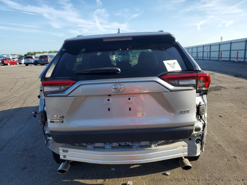 Photo 6 from auction – 2024 TOYOTA RAV4 with VIN 2T3W1RFV2RC282649