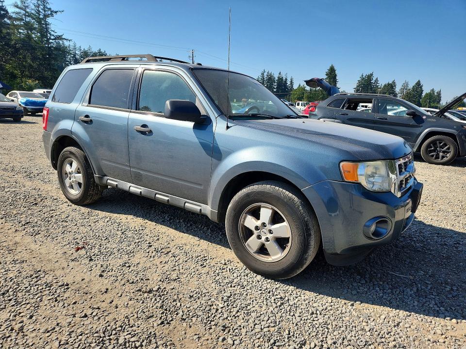Photo 4 from auction – 2010 FORD ESCAPE with VIN 1FMCU9DG5AKC63275