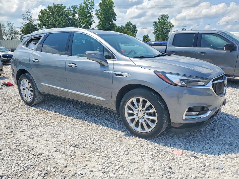 Photo 4 from auction – 2018 BUICK ENCLAVE with VIN 5GAEVAKW9JJ268816