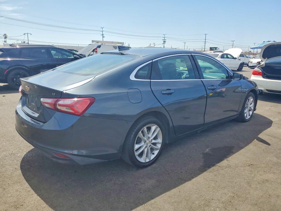 Photo 3 from auction – 2019 CHEVROLET MALIBU with VIN 1G1ZD5ST4KF173822