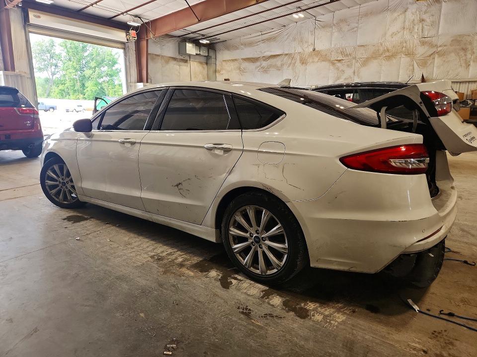 Photo 2 from auction – 2020 FORD FUSION with VIN 3FA6P0CD9LR196549