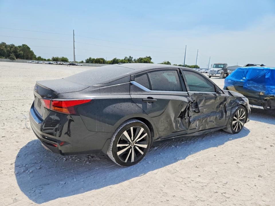 Photo 3 from auction – 2020 NISSAN ALTIMA with VIN 1N4BL4CV8LC256782