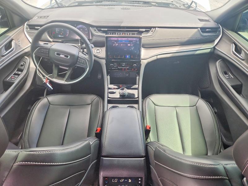 Снимка 8 от търг – 2025 JEEP GRAND CHEROKEE с VIN 1C4RJKBG1S8756323