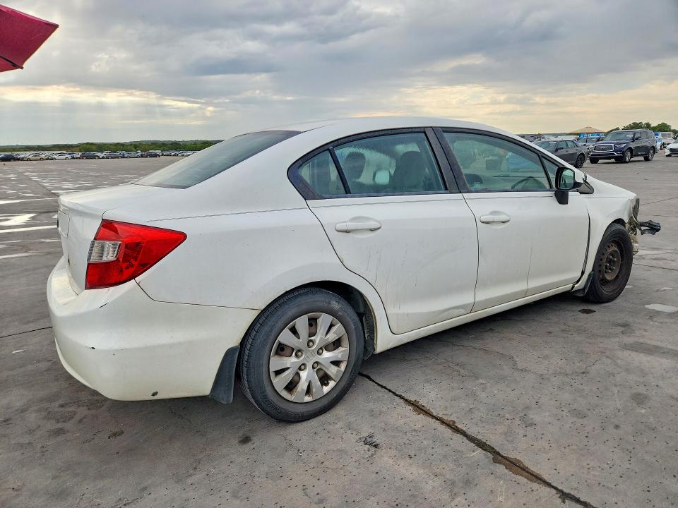 Photo 3 from auction – 2012 HONDA CIVIC with VIN 19XFB2F52CE084546