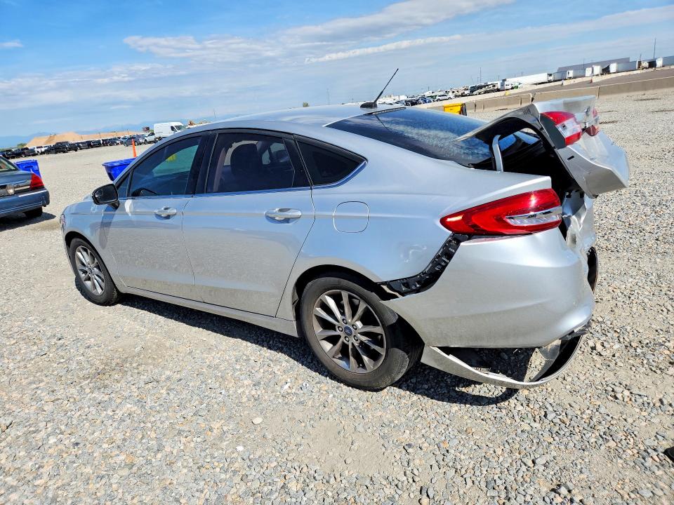 Photo 2 from auction – 2017 FORD FUSION with VIN 3FA6P0H71HR179562