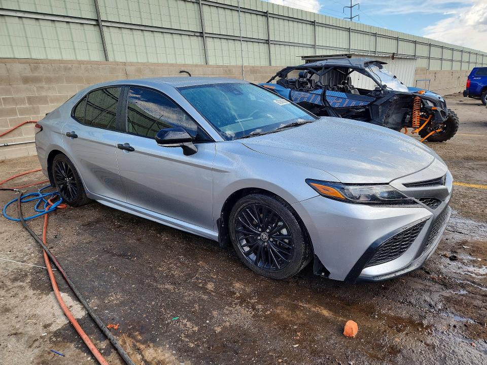 Photo 4 from auction – 2022 TOYOTA CAMRY with VIN 4T1G11AK2NU031425