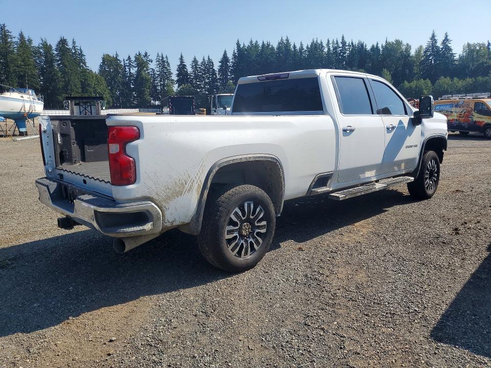 Photo 3 from auction – 2021 CHEVROLET SILVERADO with VIN 1GC4YPEY3MF270716