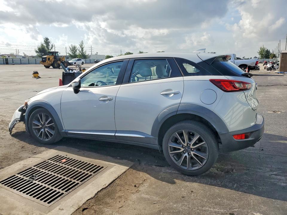 Photo 2 from auction – 2017 MAZDA CX-3 with VIN JM1DKDD77H0149687