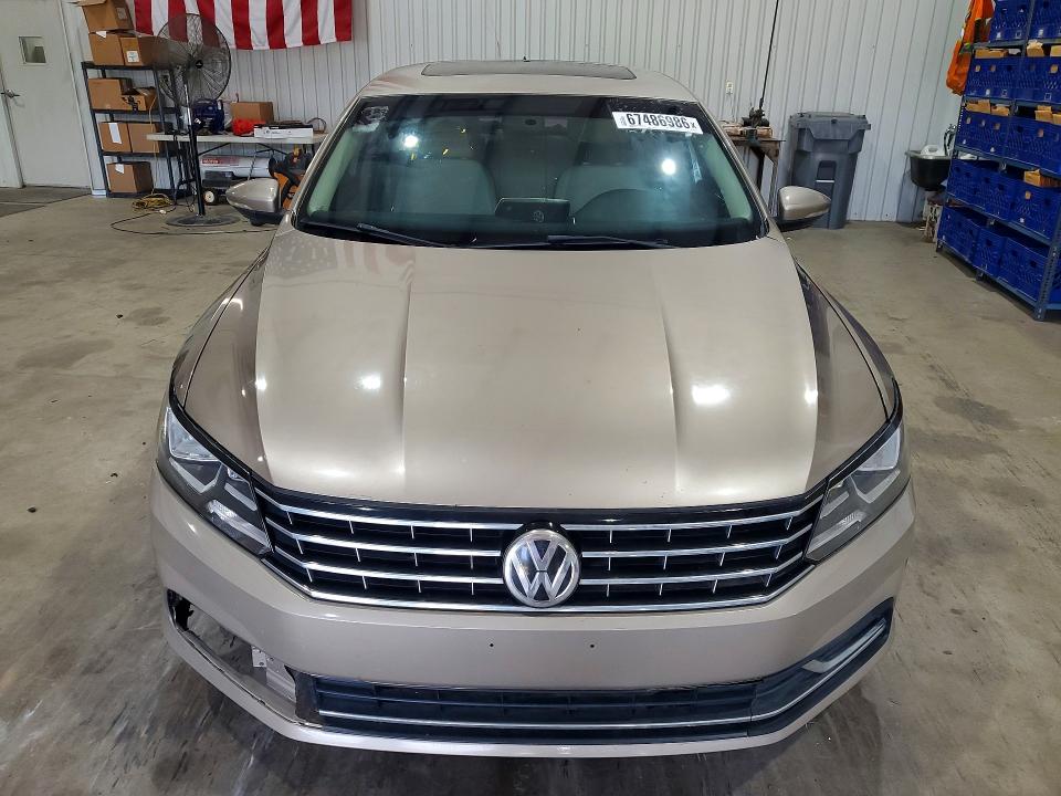 Photo 5 from auction – 2016 VOLKSWAGEN PASSAT with VIN 1VWBS7A37GC010079