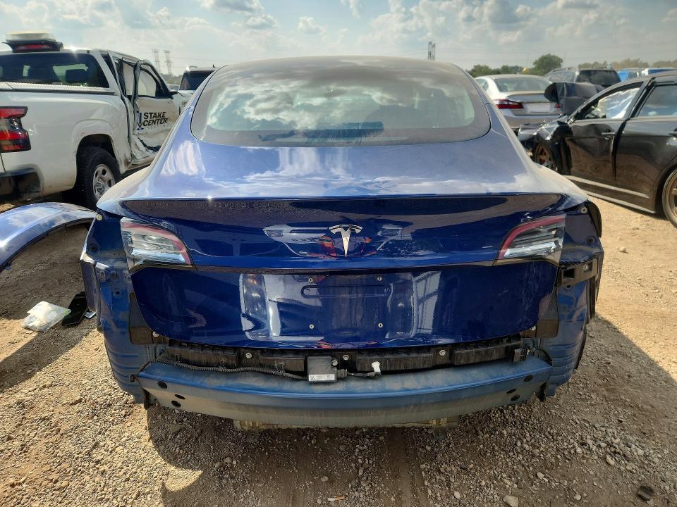 Photo 6 from auction – 2018 TESLA MODEL 3 with VIN 5YJ3E1EA5JF154163