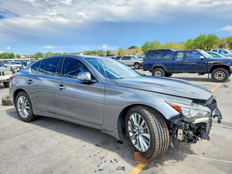 Photo 4 from auction – 2018 INFINITI Q50 with VIN JN1EV7AR4JM435632