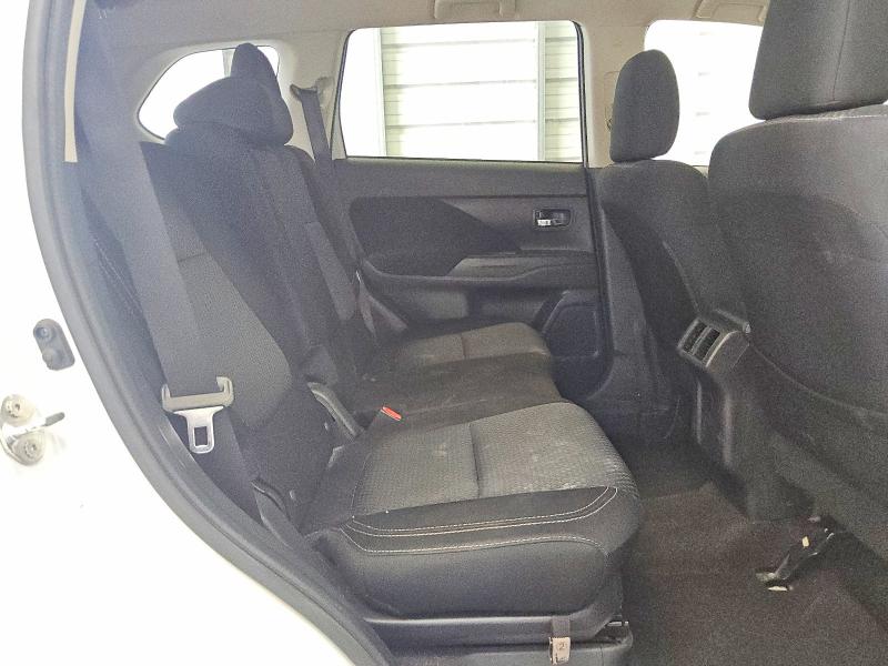 Photo 11 from auction – 2019 MITSUBISHI OUTLANDER with VIN JA4AD2A37KZ013267