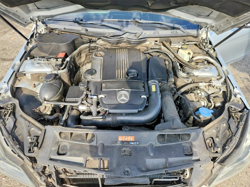 Photo 11 from auction – 2012 MERCEDES-BENZ C with VIN WDDGF4HBXCA615864