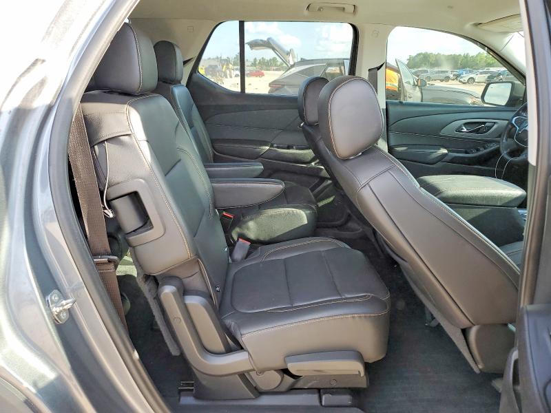 Photo 11 from auction – 2021 CHEVROLET TRAVERSE with VIN 1GNERJKW2MJ211131