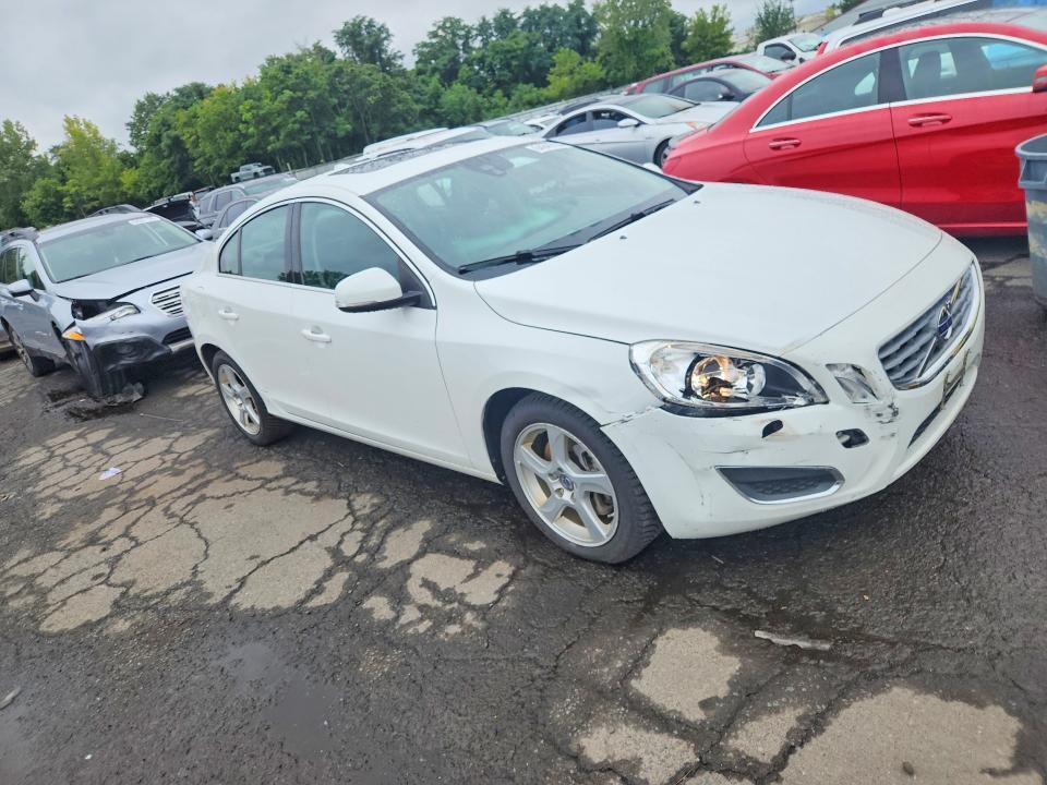 Photo 4 from auction – 2012 VOLVO S60 with VIN YV1622FS3C2039239