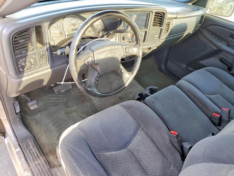 Photo 8 from auction – 2004 CHEVROLET SILVERADO with VIN 1GCEC14T94Z187425